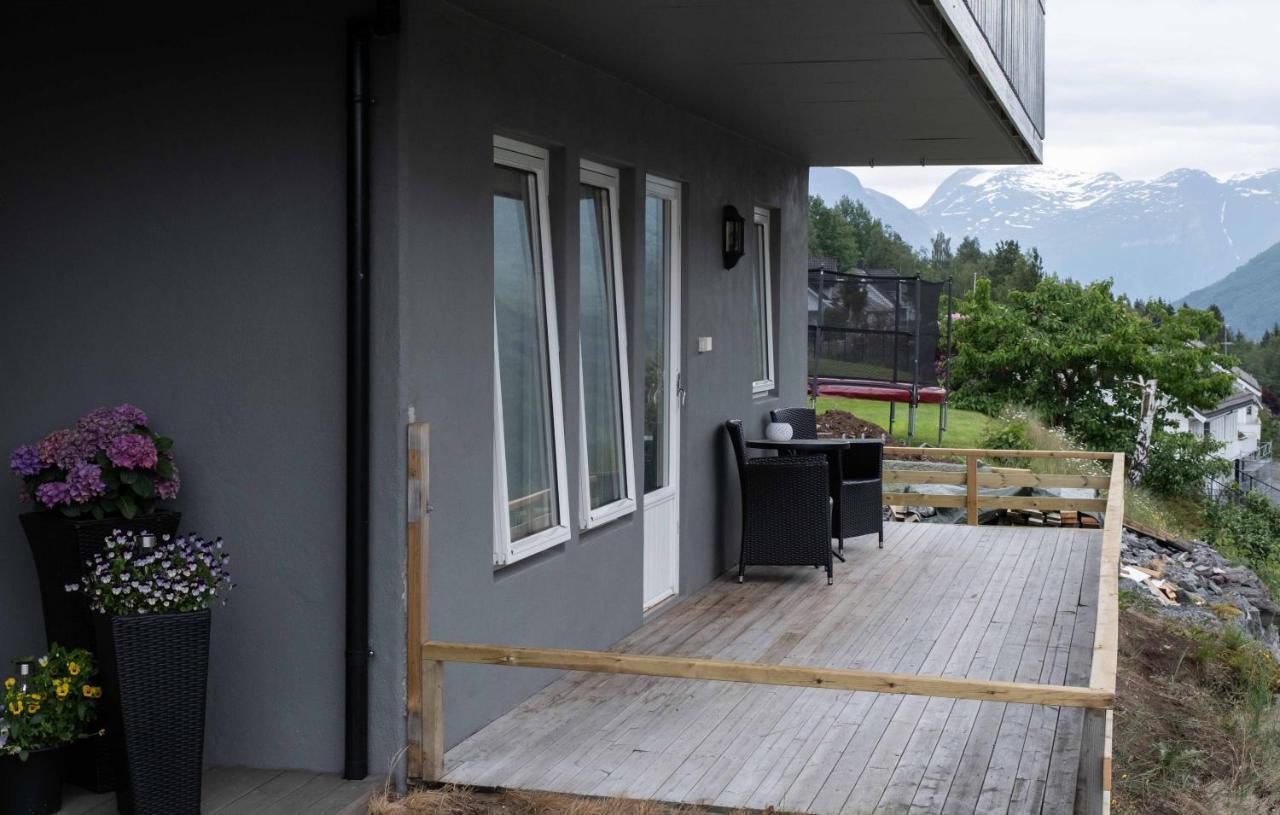 Stryn Stor Og Moderne Leilighet Extérieur photo